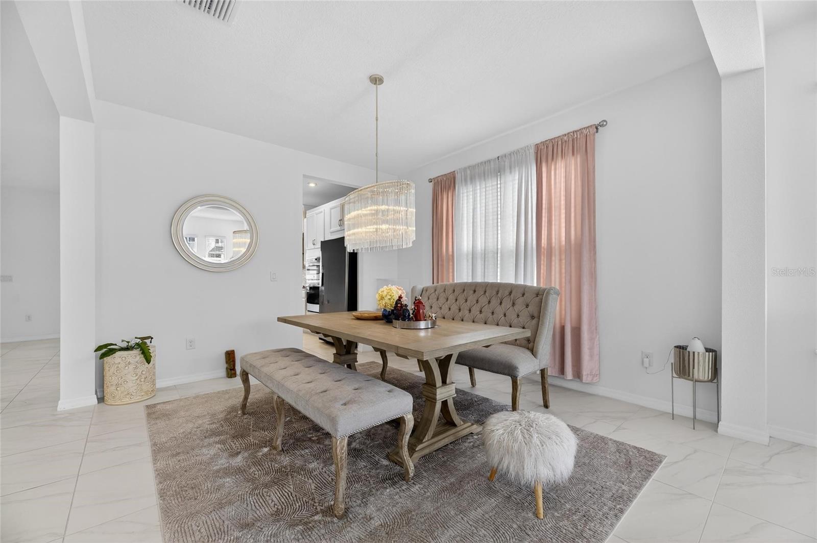 Image 6 of 80 For 5810 Fieldmoor Court