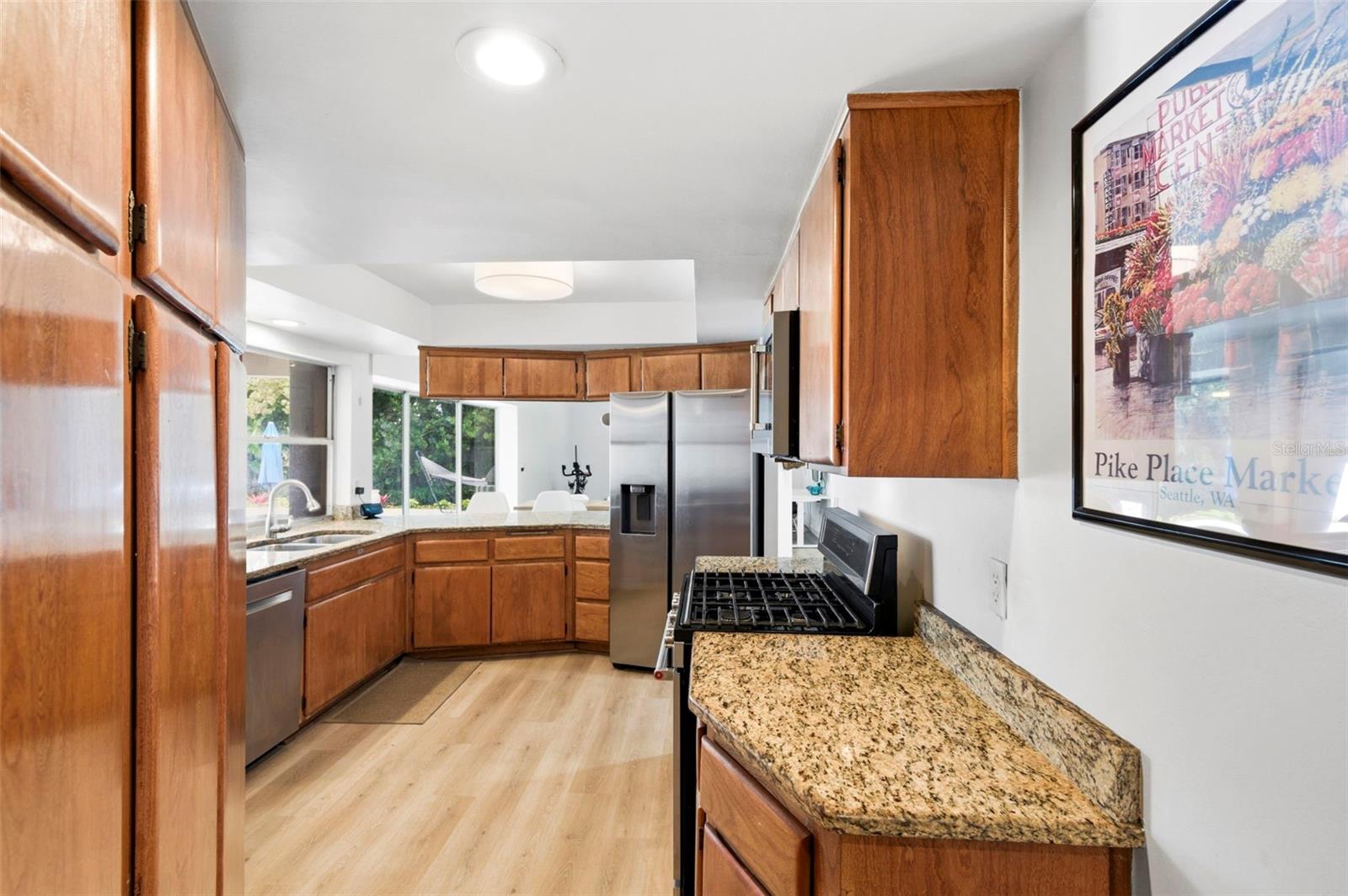 Image 11 of 39 For 4179 38th Way S