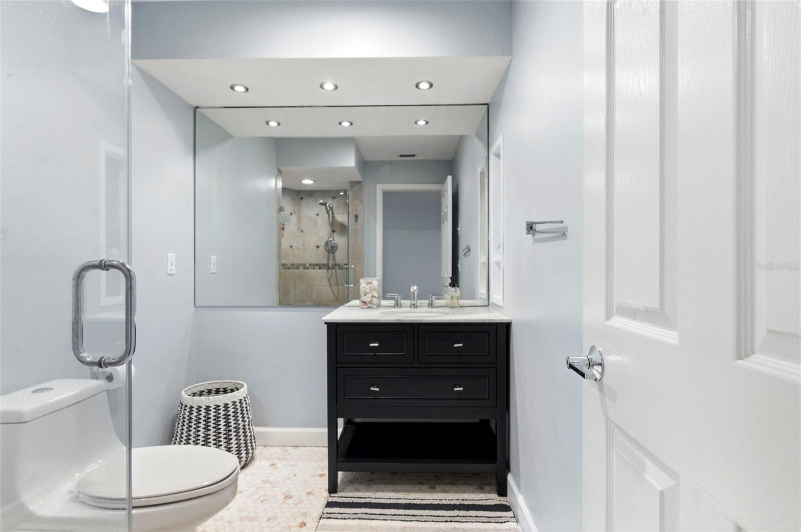 Image 18 of 39 For 4179 38th Way S