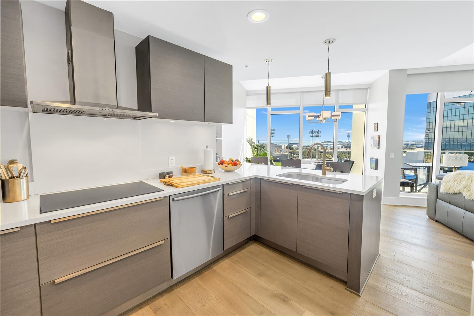 Image 14 of 42 For 175 1st Street S 1006