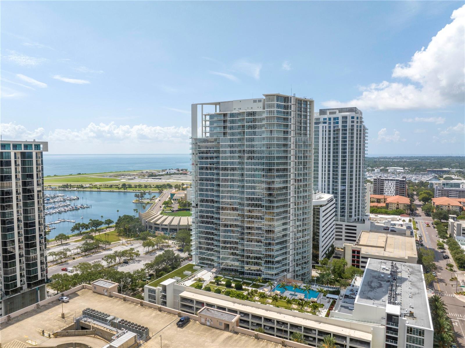 Image 2 of 42 For 175 1st Street S 1006