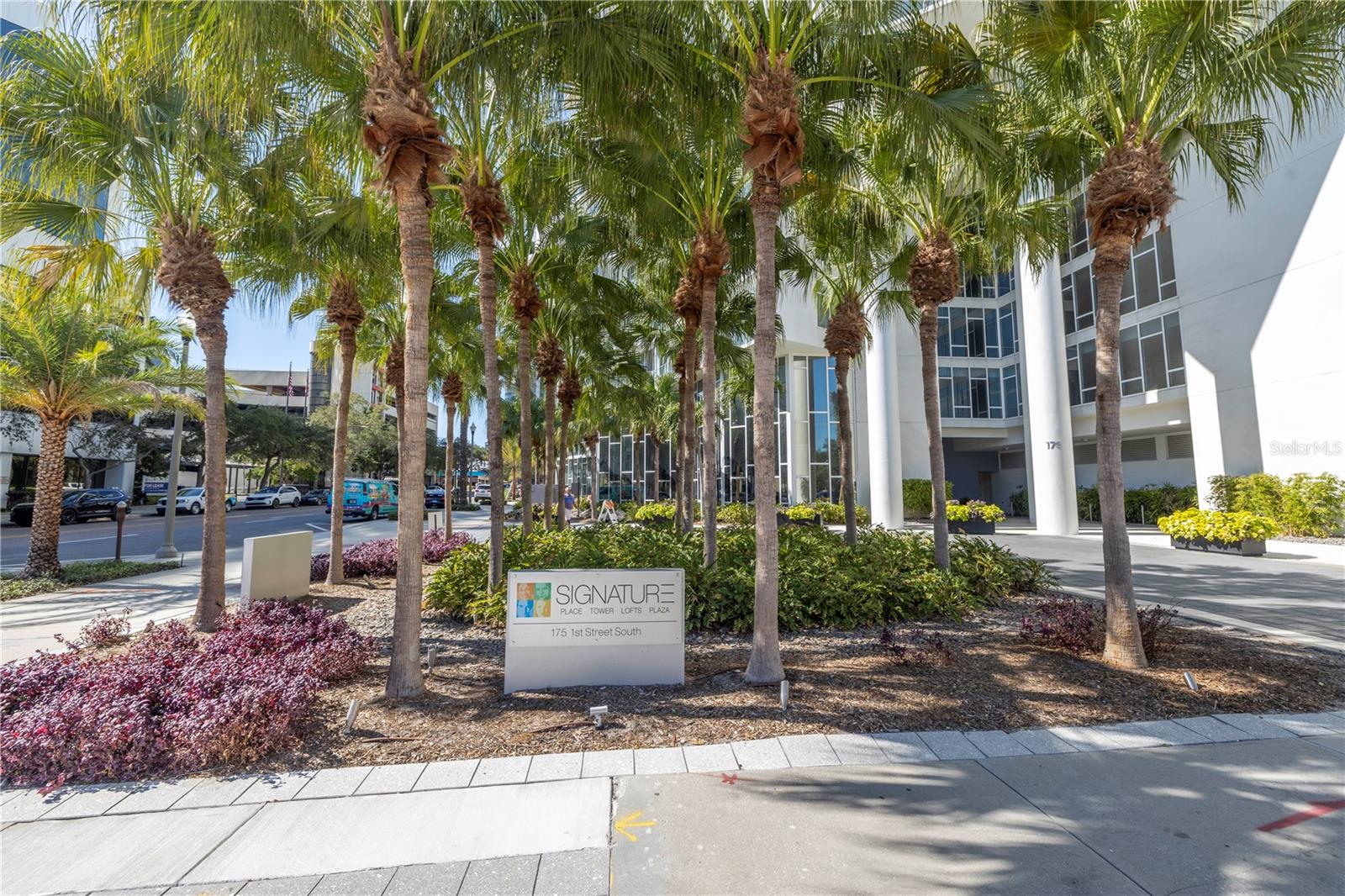 Image 3 of 42 For 175 1st Street S 1006