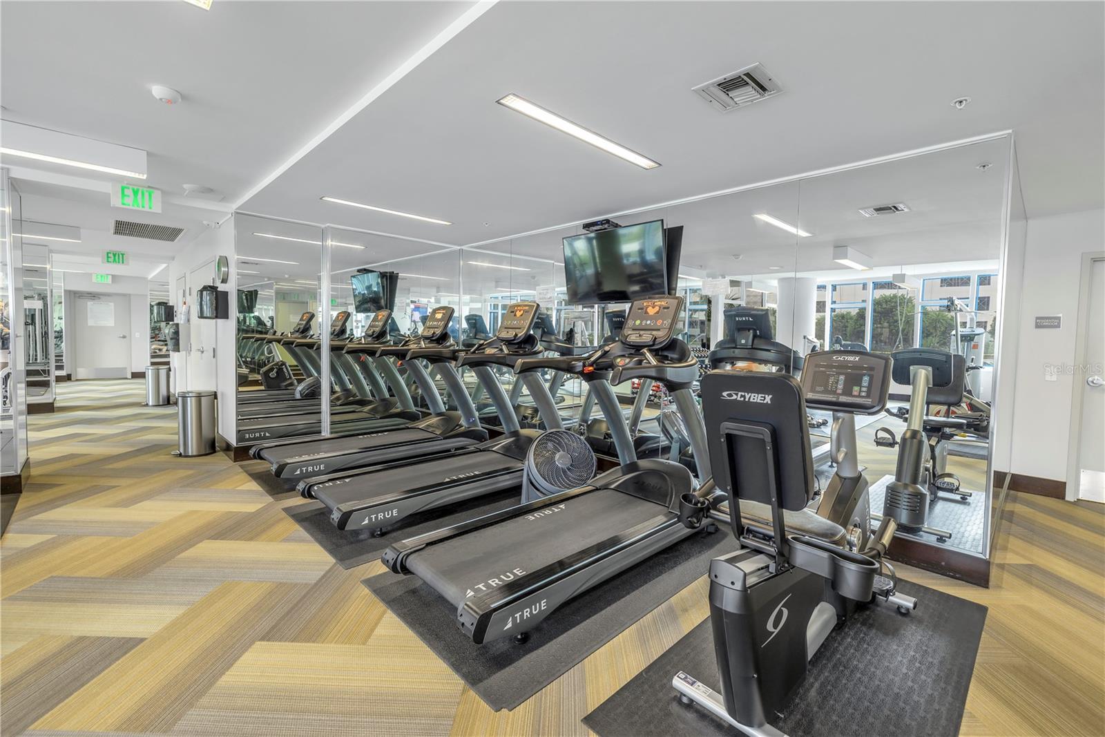 Image 33 of 42 For 175 1st Street S 1006