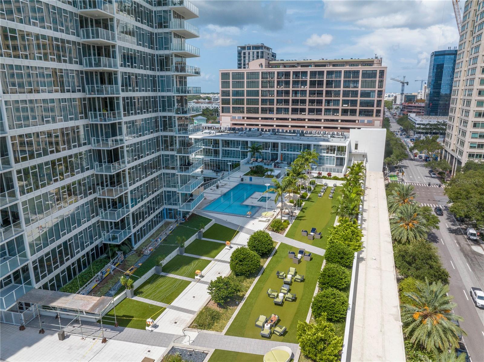 Image 40 of 42 For 175 1st Street S 1006