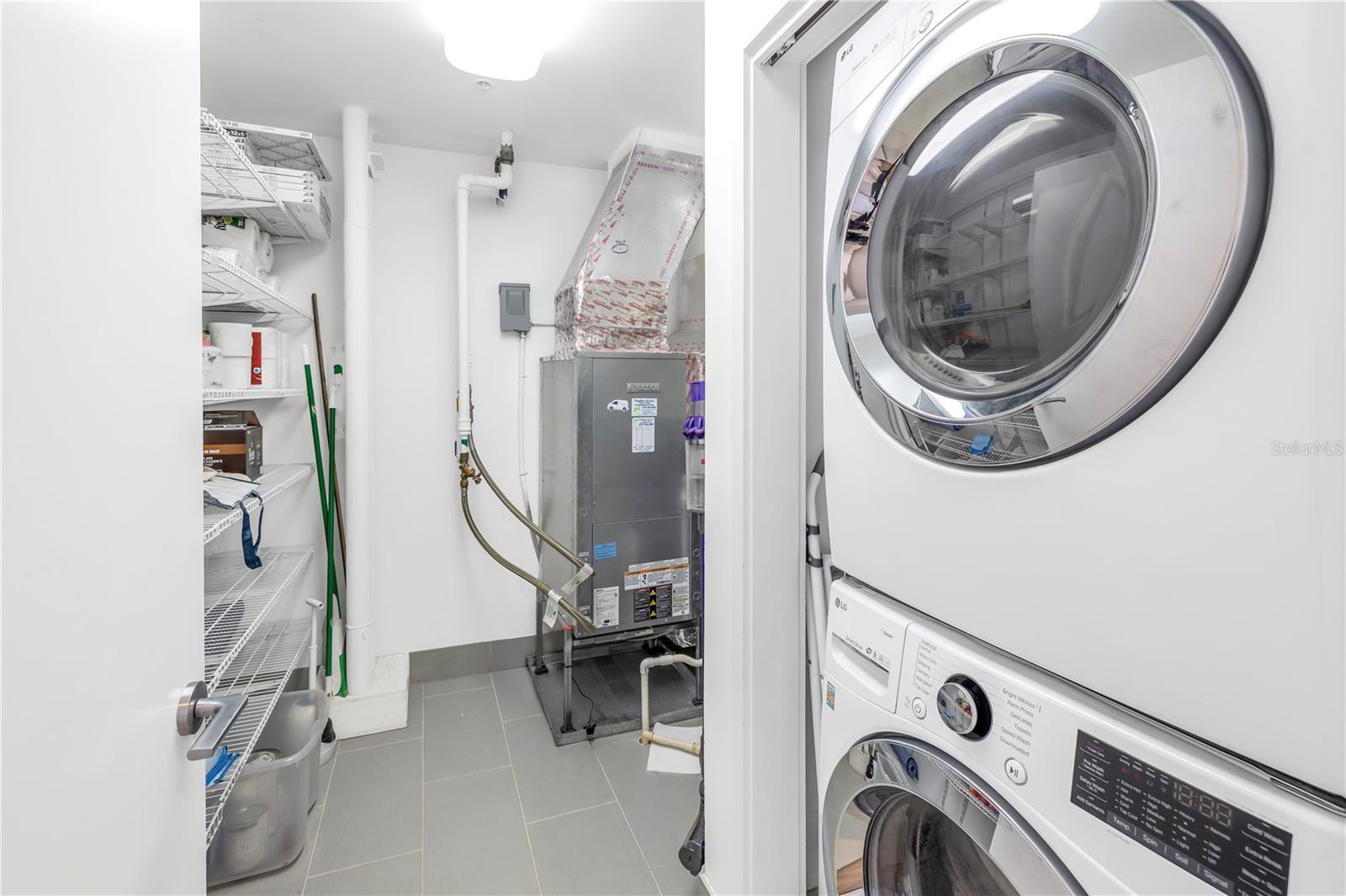 Image 5 of 42 For 175 1st Street S 1006