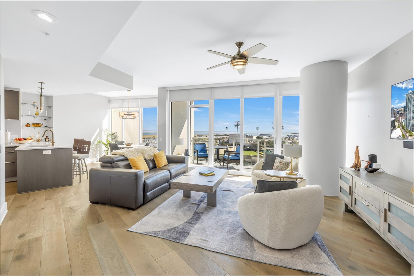 Image 6 of 42 For 175 1st Street S 1006