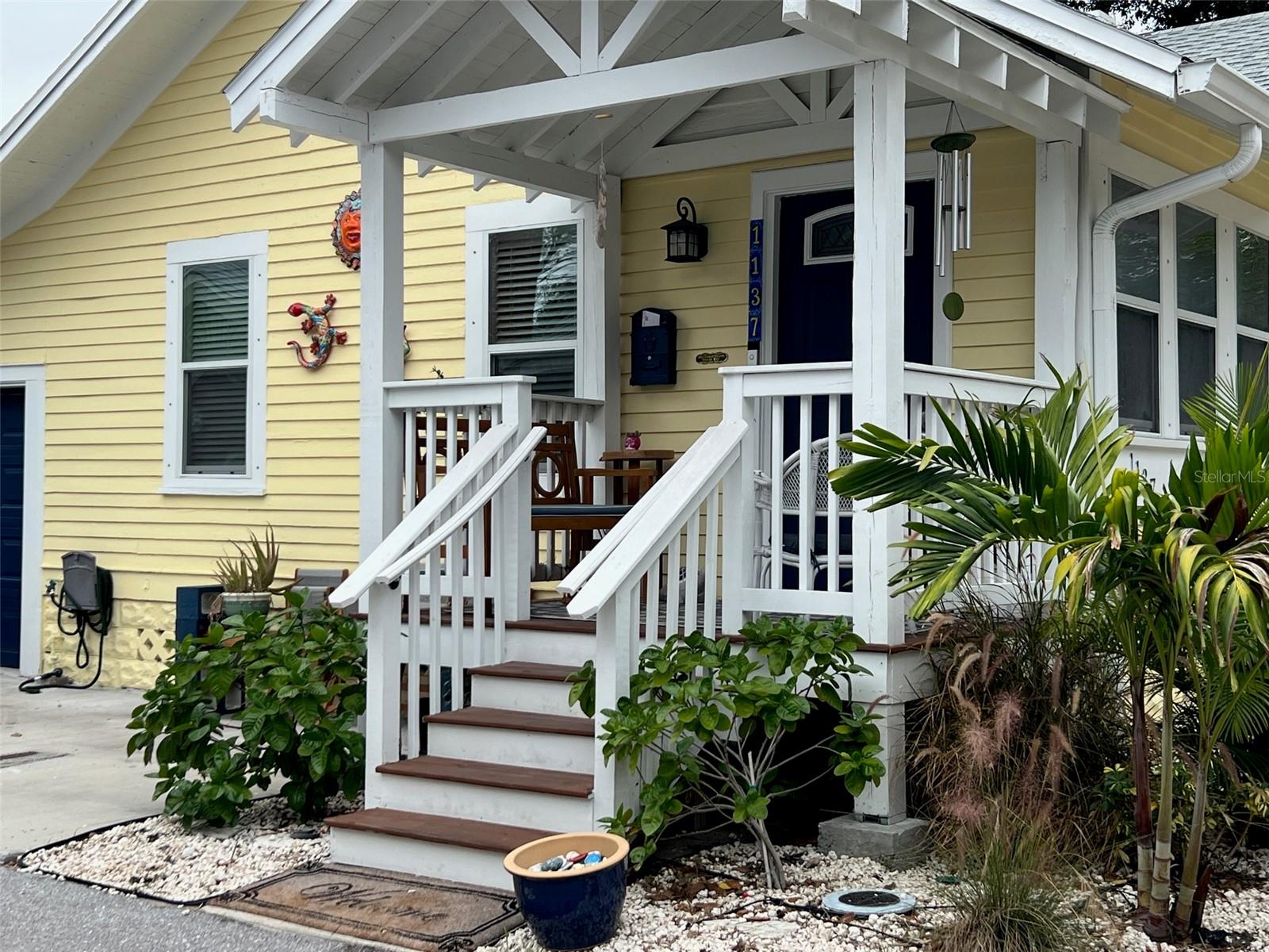 Details for 1137 Highland Street S, ST PETERSBURG, FL 33701