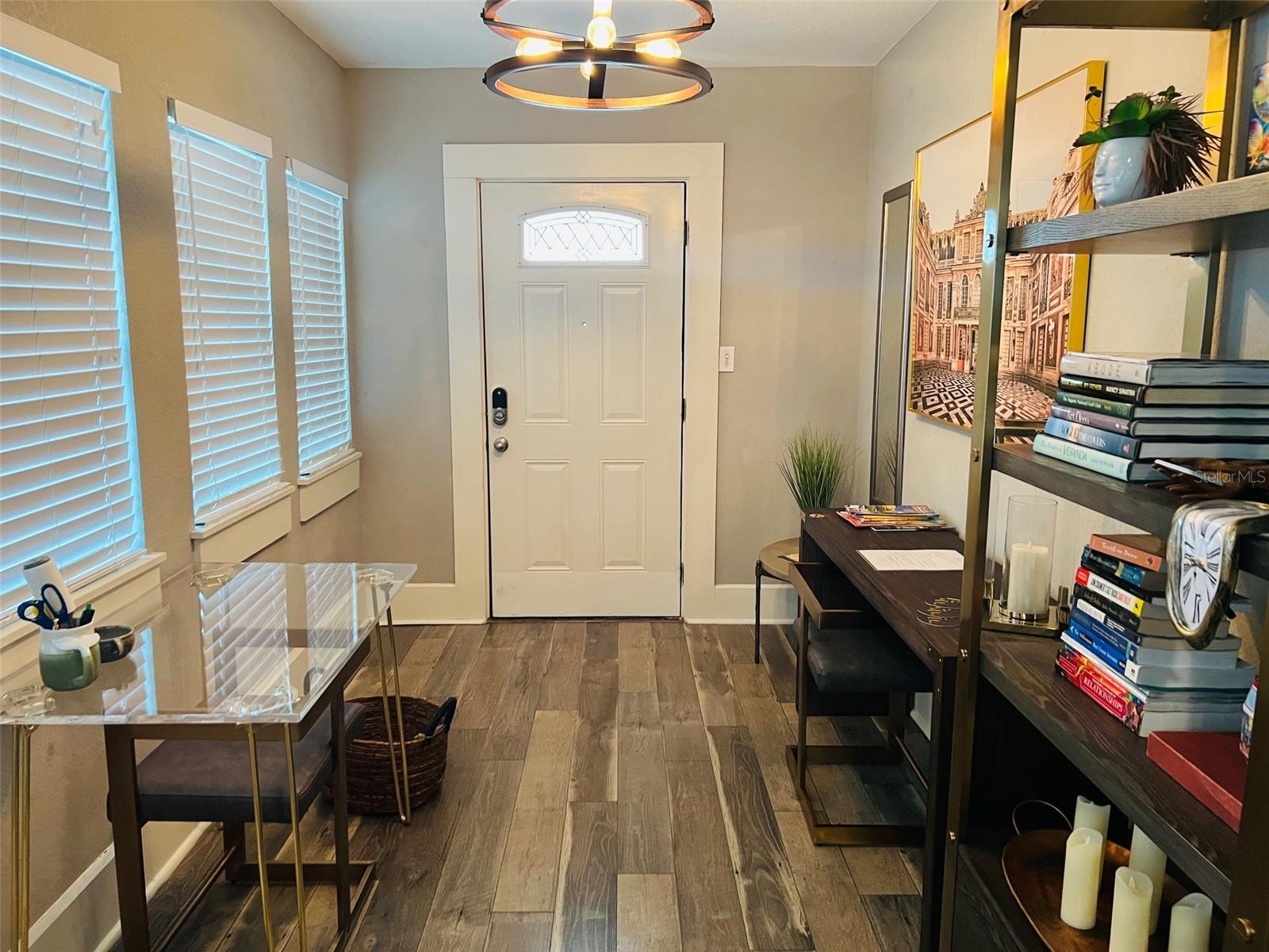 Image 4 of 23 For 1137 Highland Street S