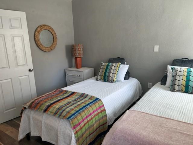 Image 5 of 23 For 1137 Highland Street S