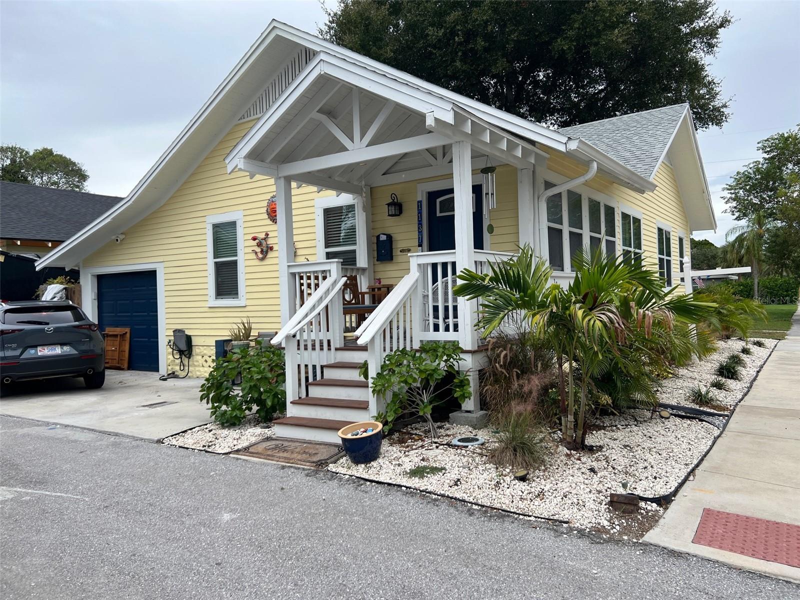 Image 7 of 23 For 1137 Highland Street S