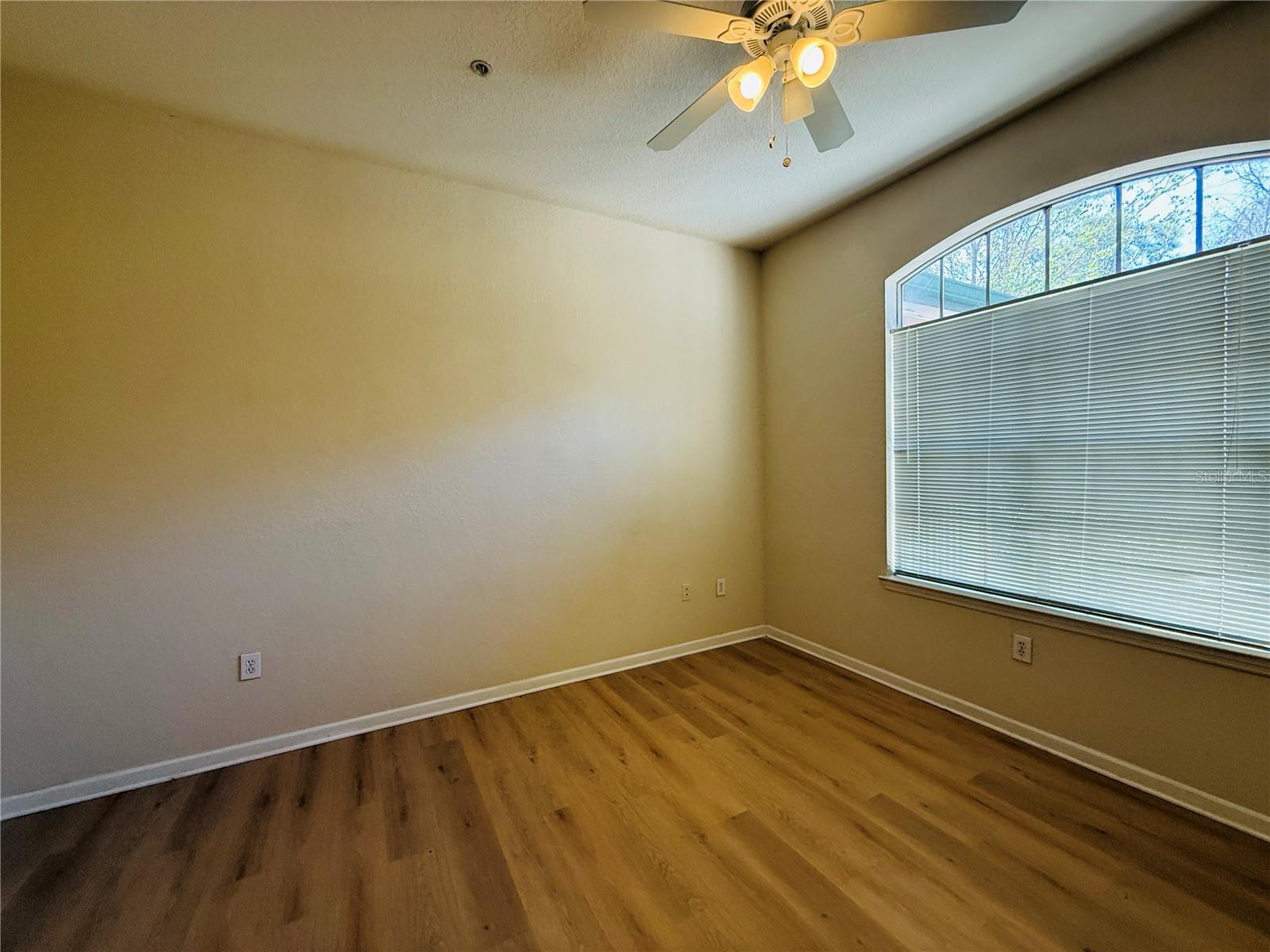 Image 17 of 23 For 17110 Carrington Park Drive 822