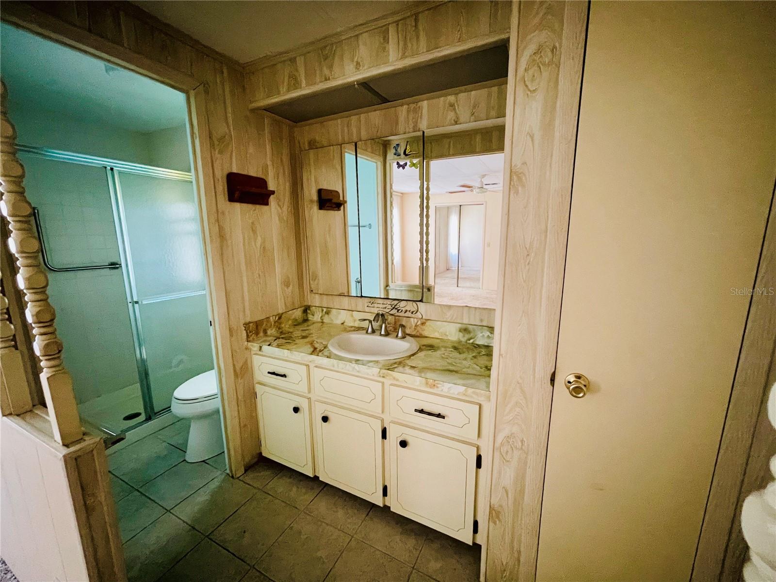 Image 11 of 25 For 159 Hickory Gate Drive