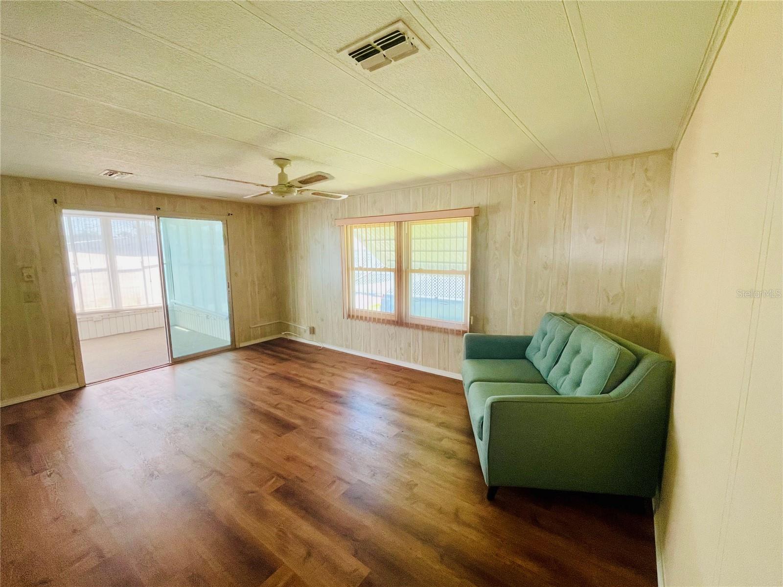 Image 8 of 25 For 159 Hickory Gate Drive