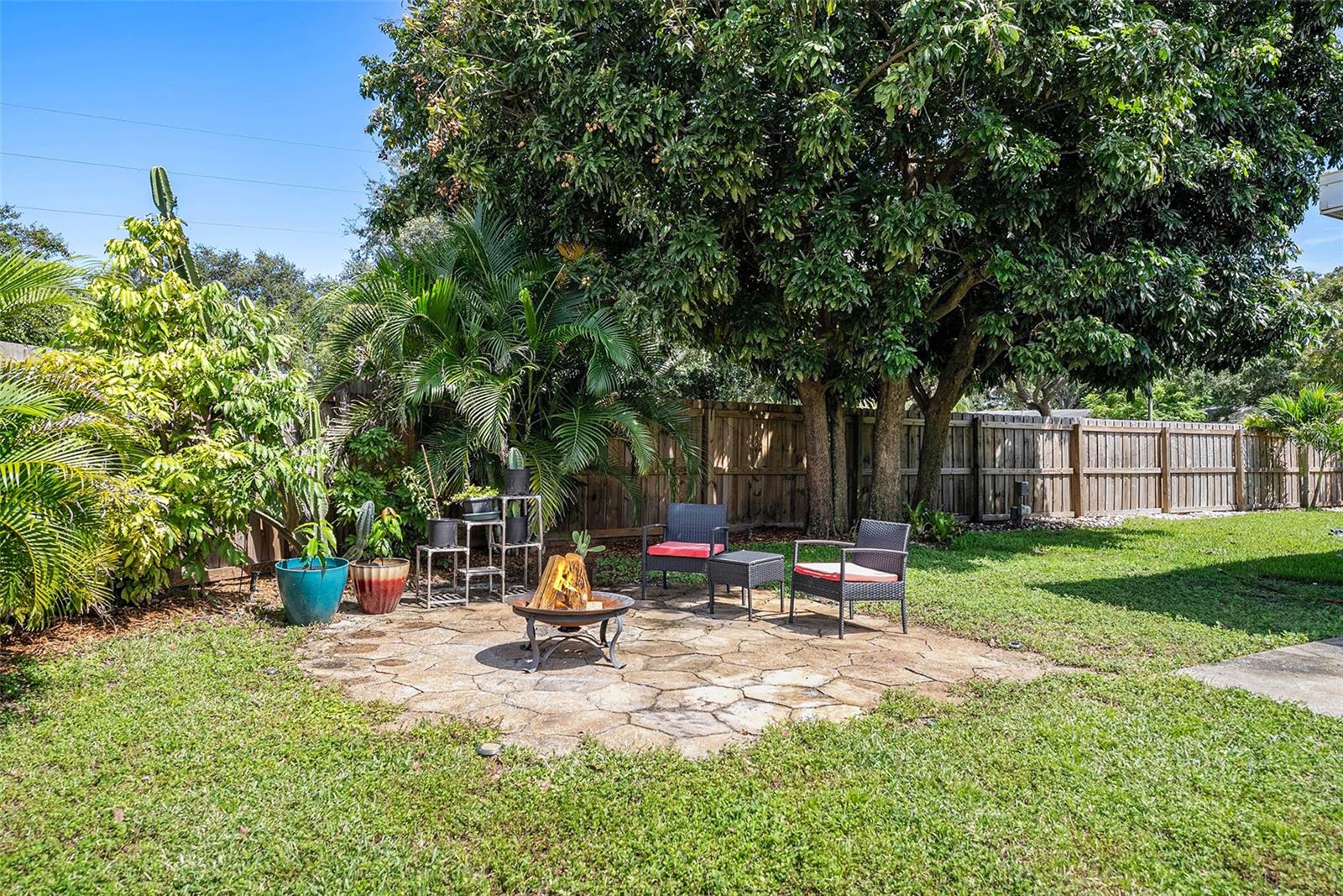 Image 19 of 22 For 2827 29th Avenue N