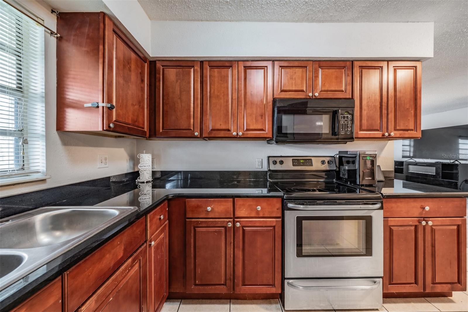 Image 10 of 33 For 5960 89th Avenue N