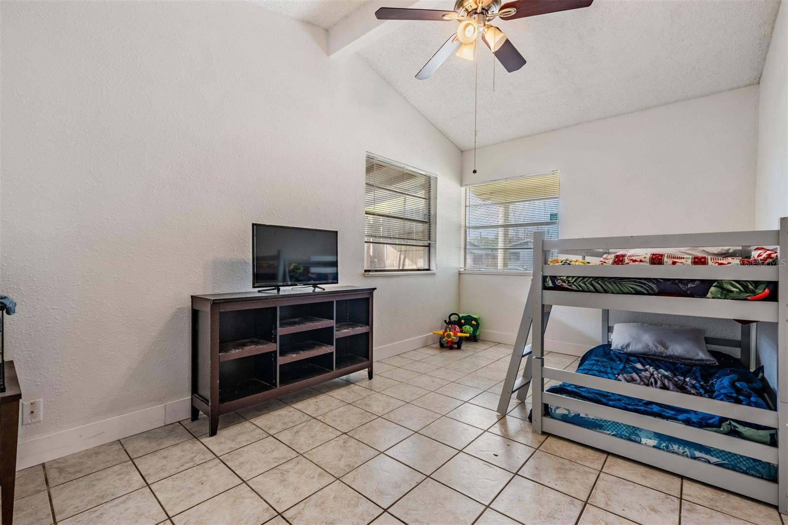 Image 19 of 33 For 5960 89th Avenue N