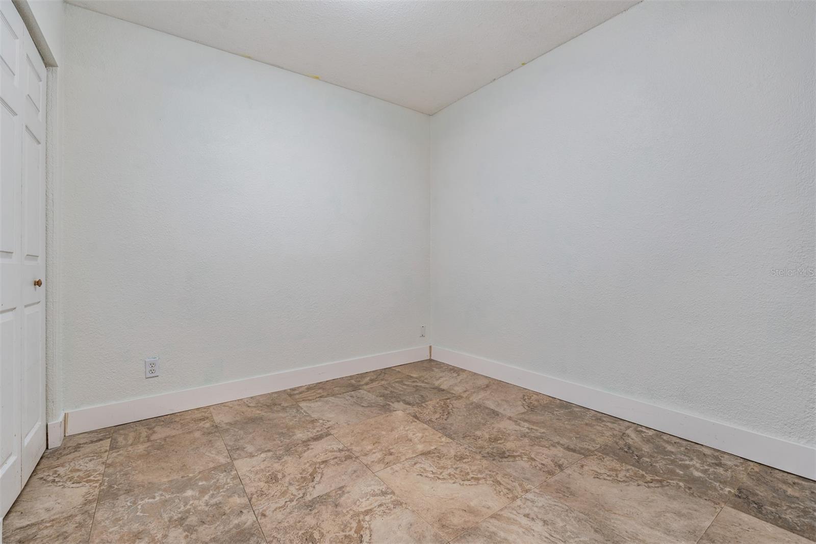 Image 22 of 33 For 5960 89th Avenue N