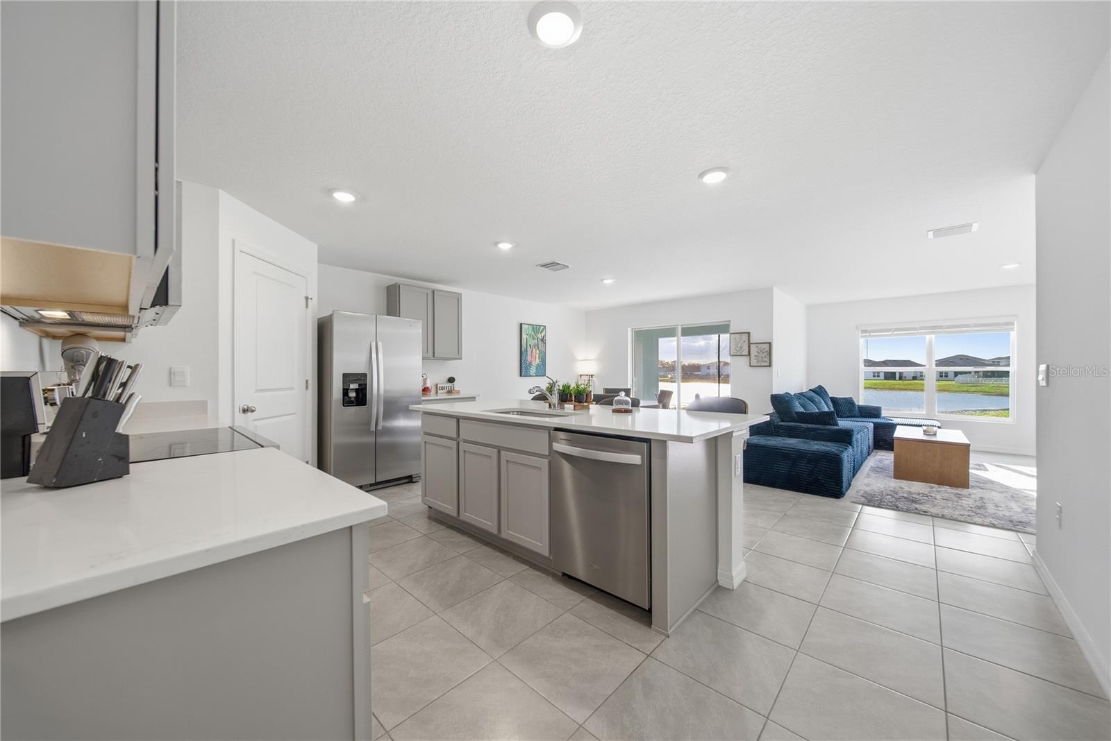 Image 11 of 40 For 3189 Living Coral Street