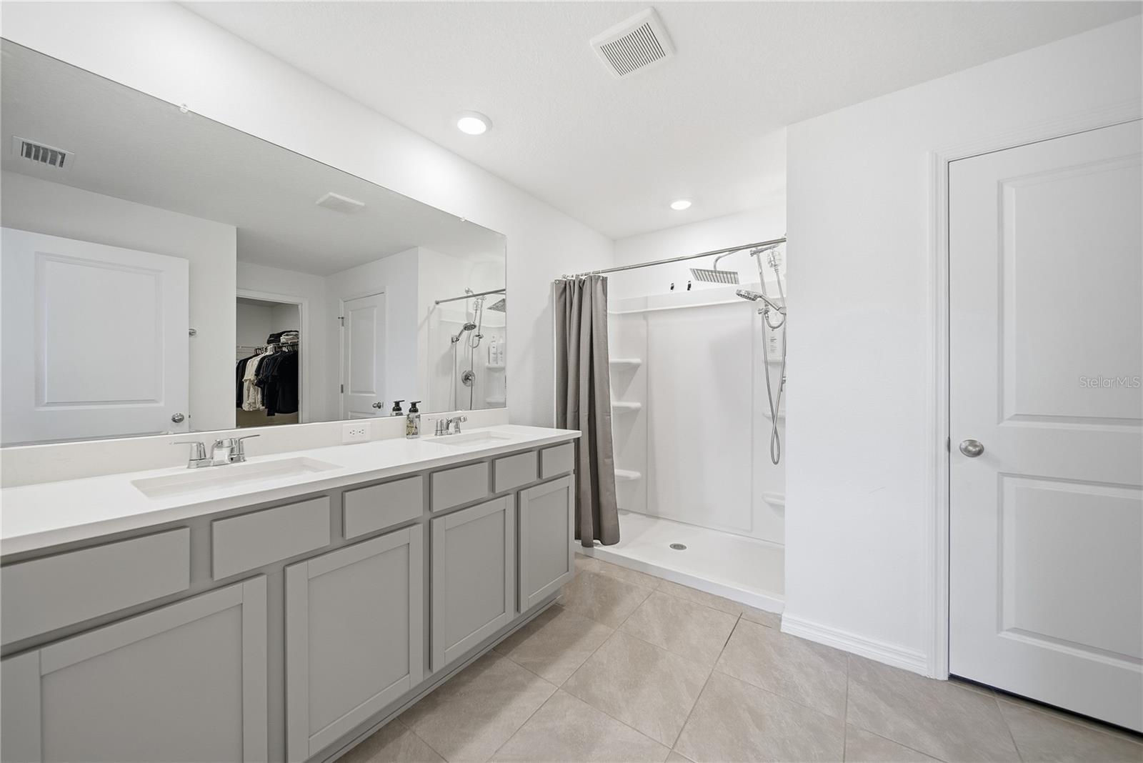 Image 20 of 40 For 3189 Living Coral Street