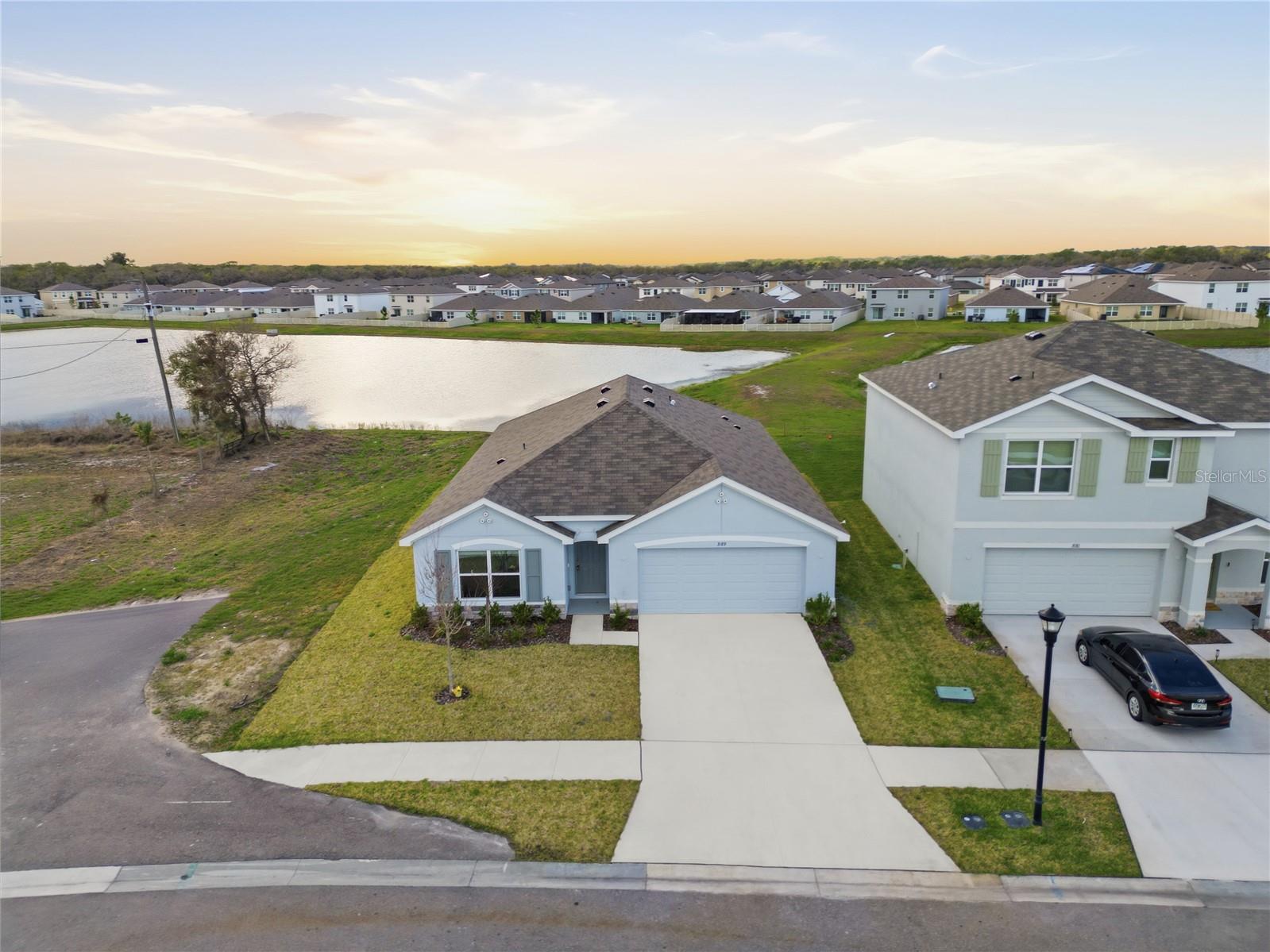 Image 4 of 40 For 3189 Living Coral Street