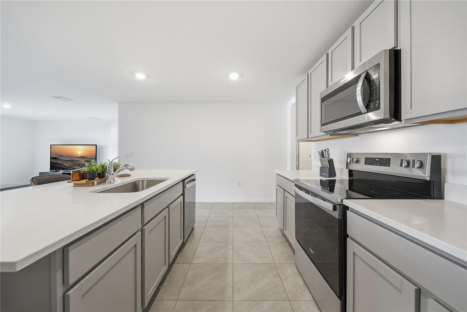 Image 9 of 40 For 3189 Living Coral Street