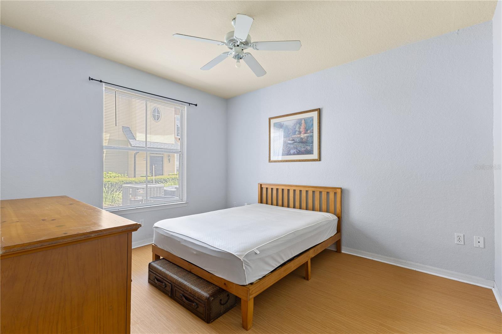 Image 21 of 26 For 6017 Westgate Drive 913