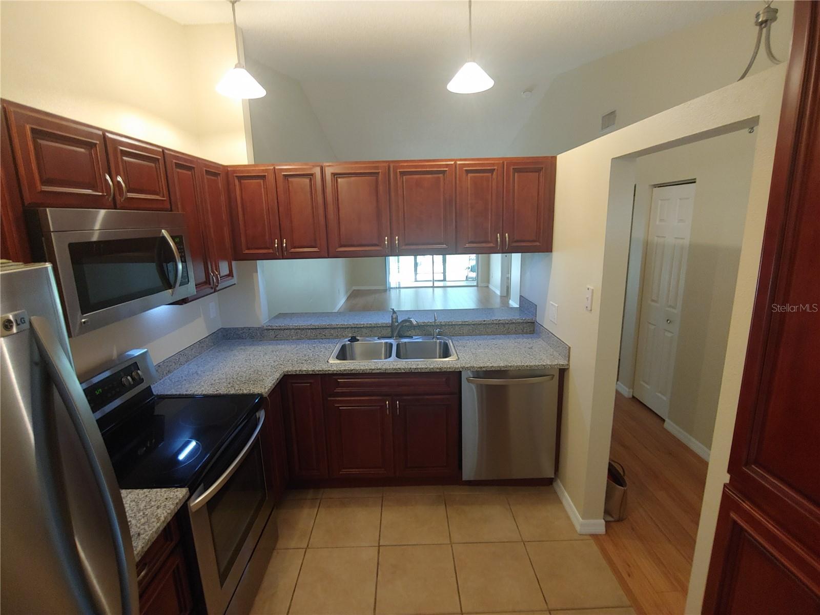 Image 4 of 18 For 3954 La Costa Lane