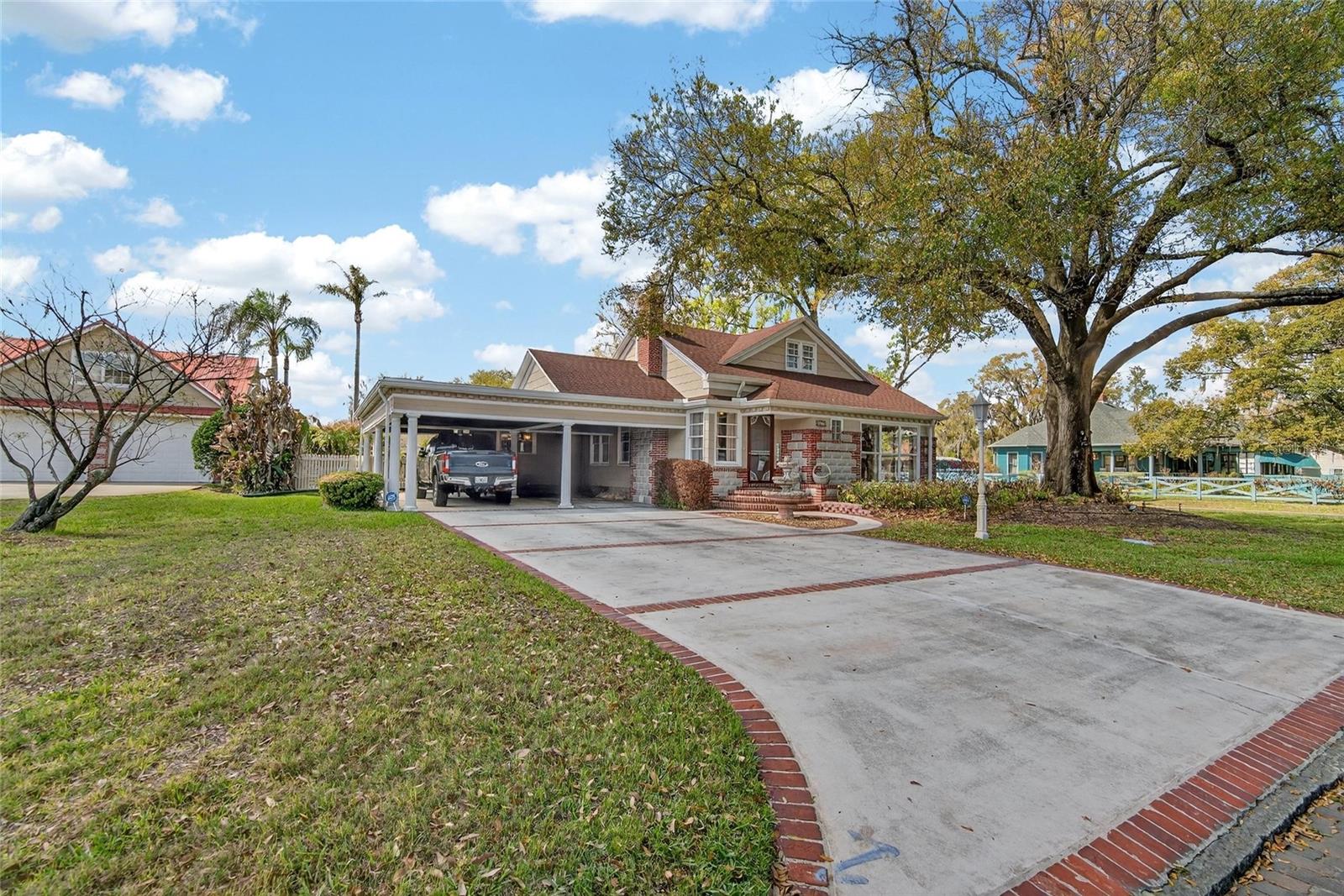 Image 13 of 89 For 607 Merrin Street