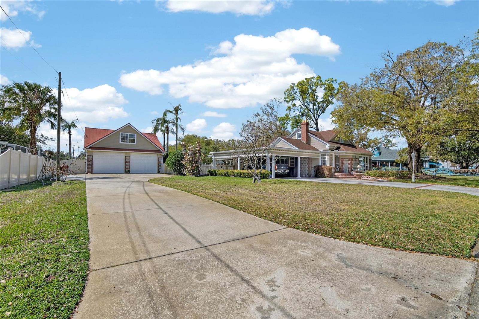 Image 14 of 89 For 607 Merrin Street