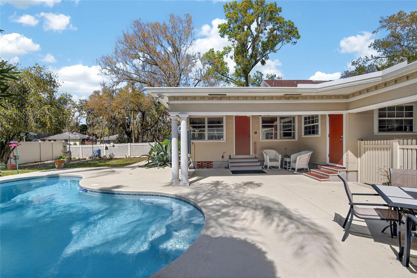 Image 19 of 89 For 607 Merrin Street