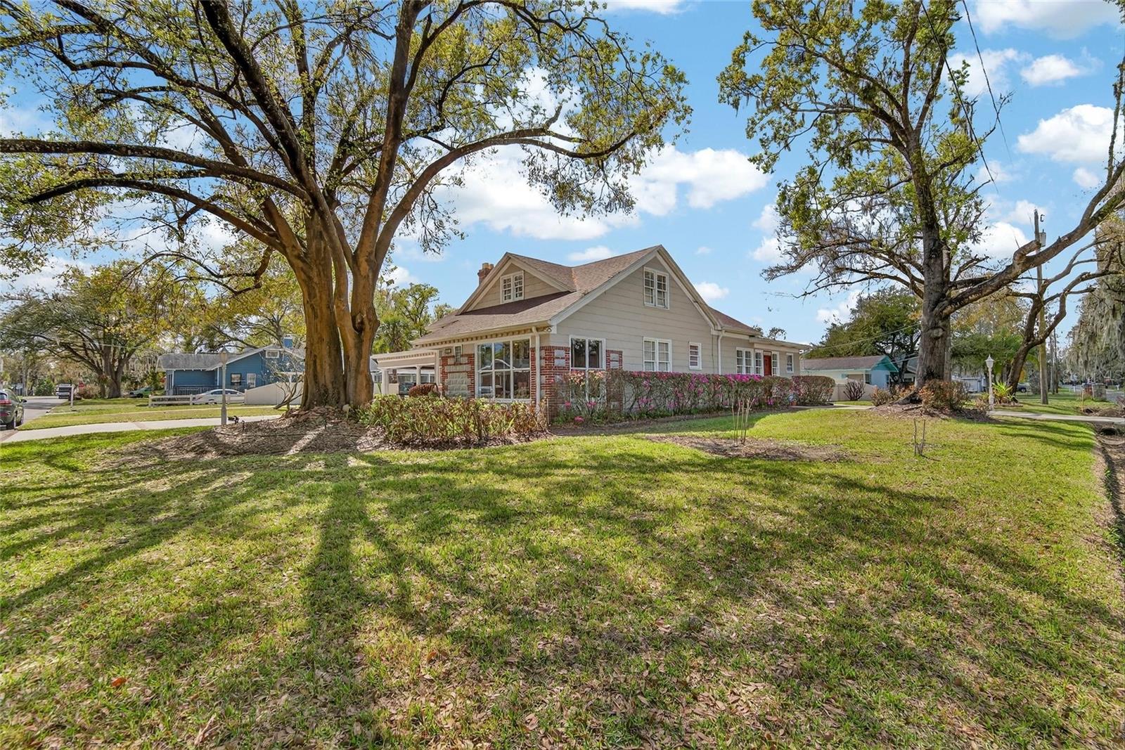 Image 2 of 89 For 607 Merrin Street