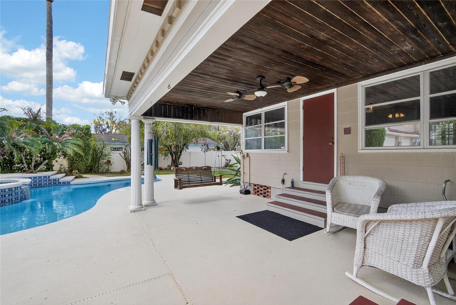 Image 22 of 89 For 607 Merrin Street