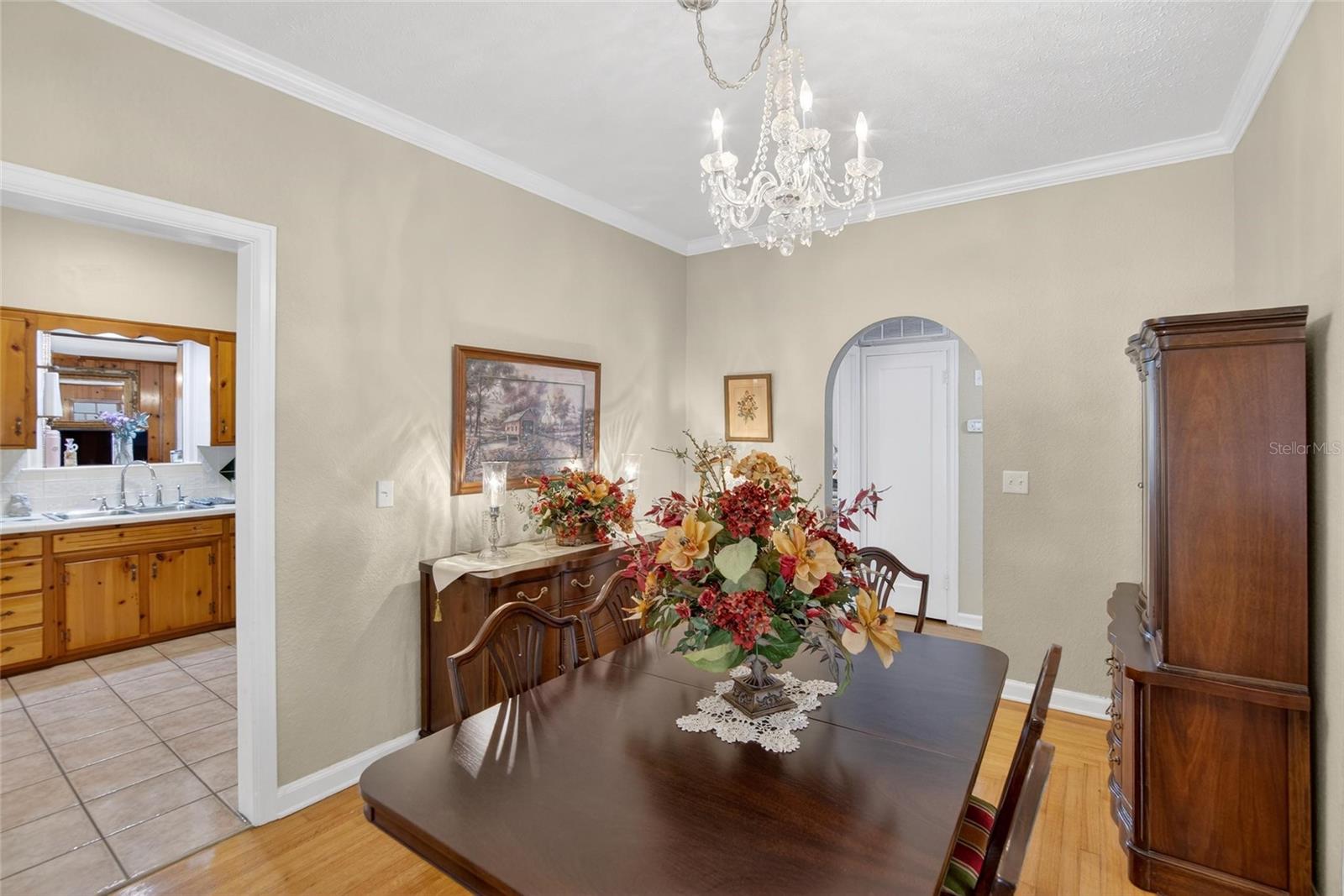 Image 31 of 89 For 607 Merrin Street