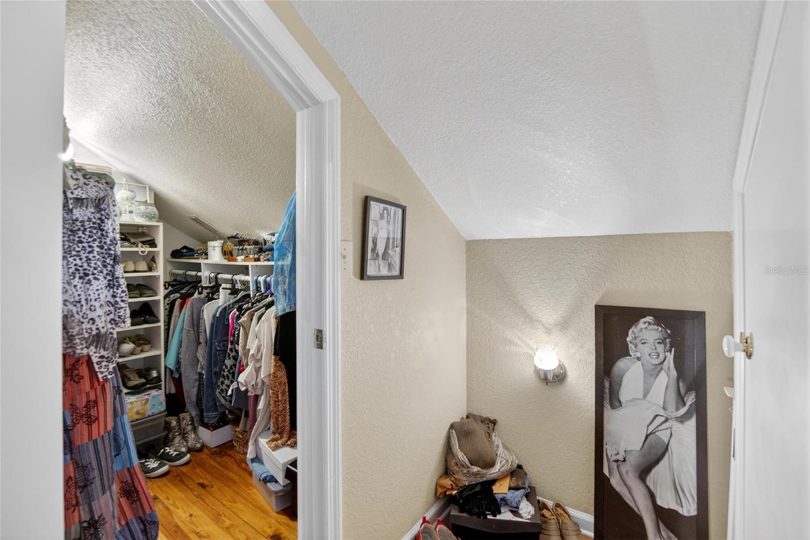 Image 41 of 89 For 607 Merrin Street