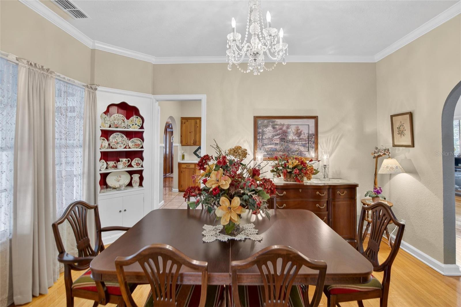 Image 43 of 89 For 607 Merrin Street