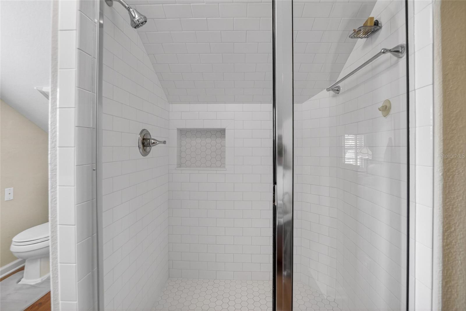 Image 45 of 89 For 607 Merrin Street