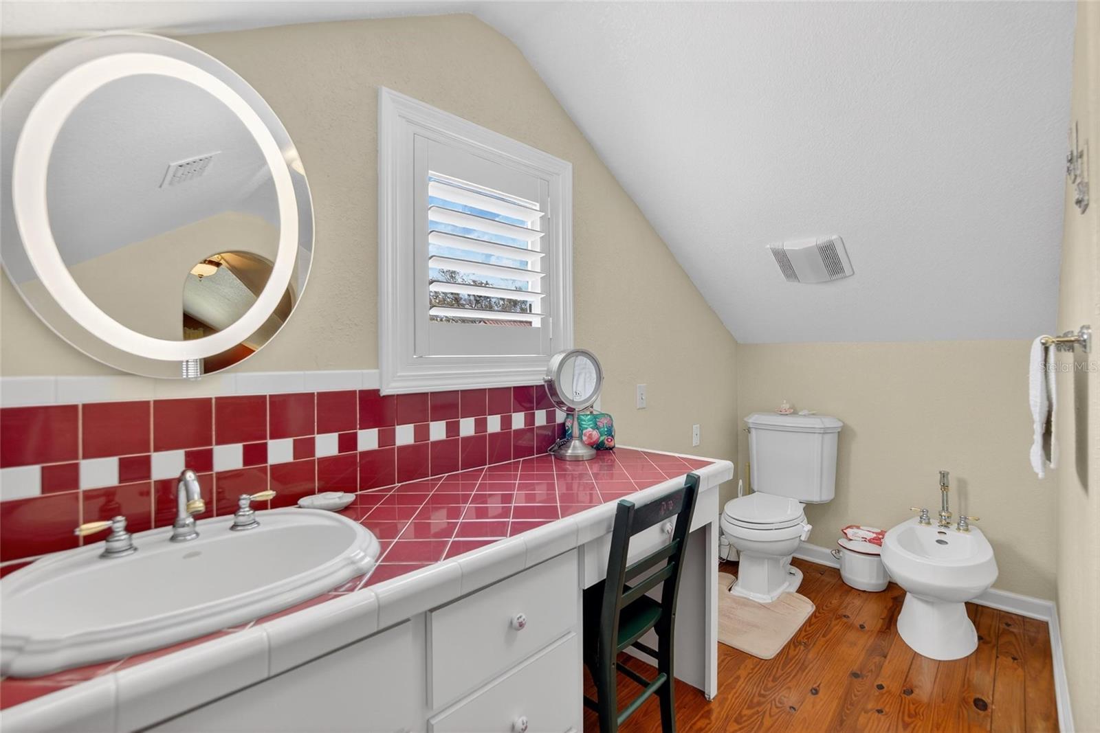 Image 47 of 89 For 607 Merrin Street