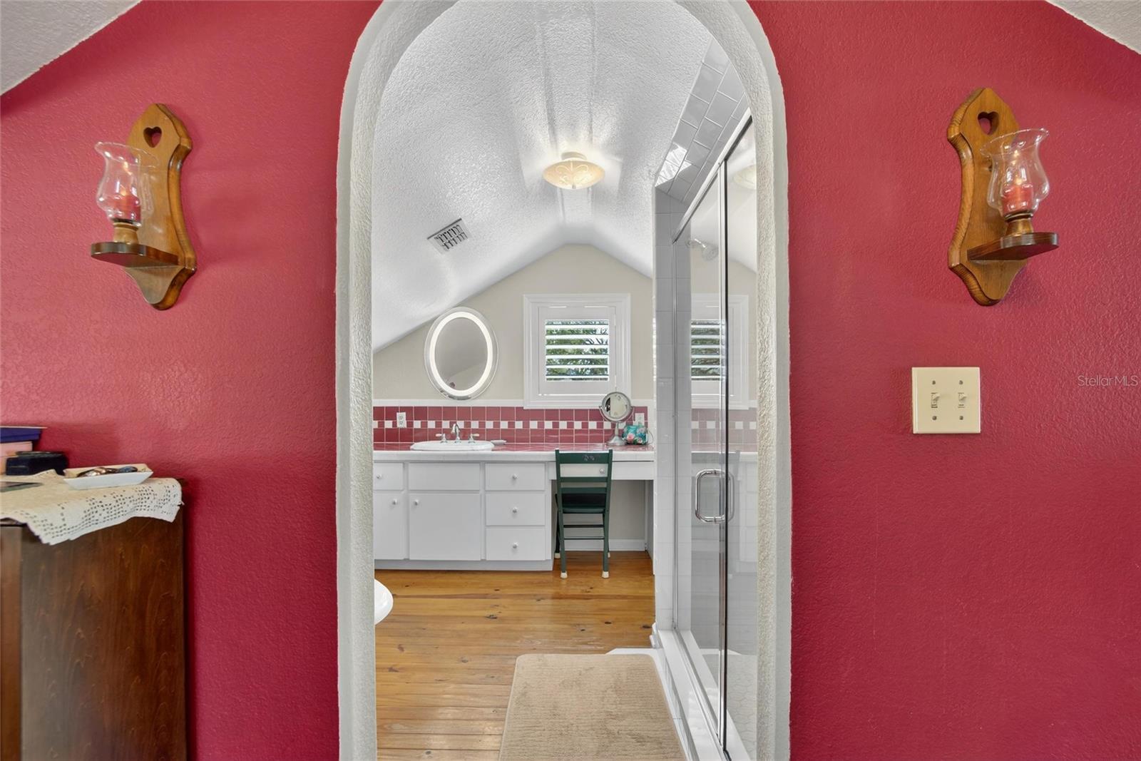 Image 48 of 89 For 607 Merrin Street