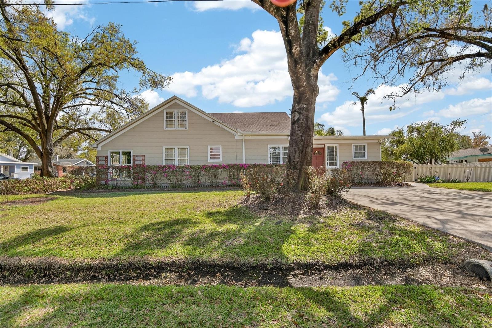 Image 5 of 89 For 607 Merrin Street