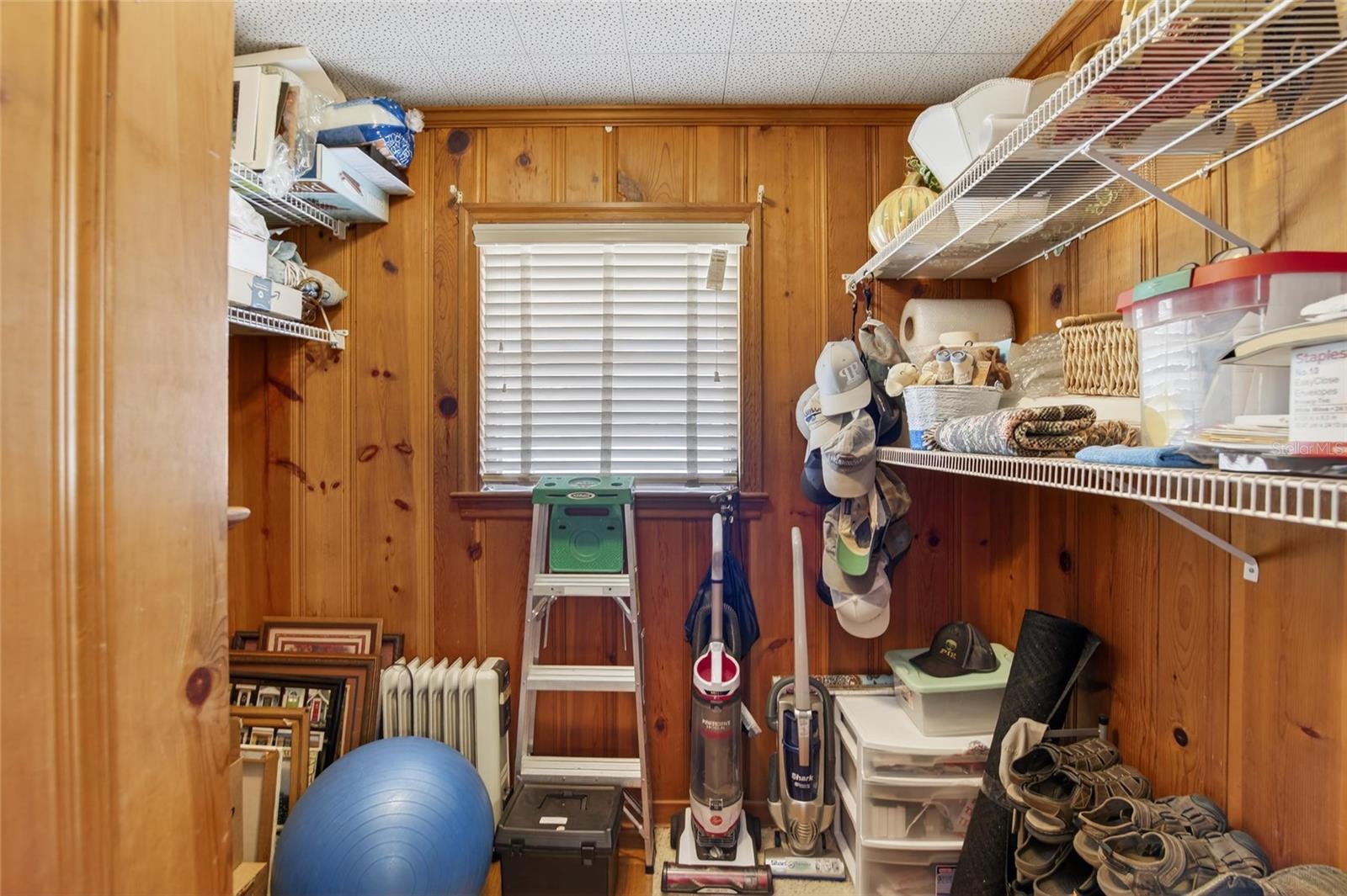 Image 79 of 89 For 607 Merrin Street