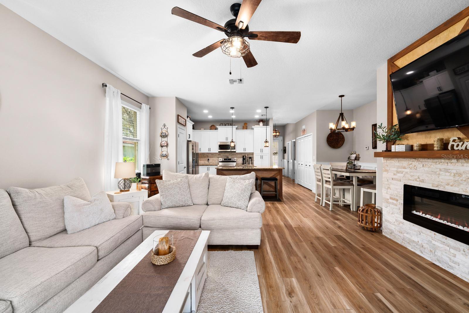 Image 17 of 31 For 128 51st Street Circle E 7