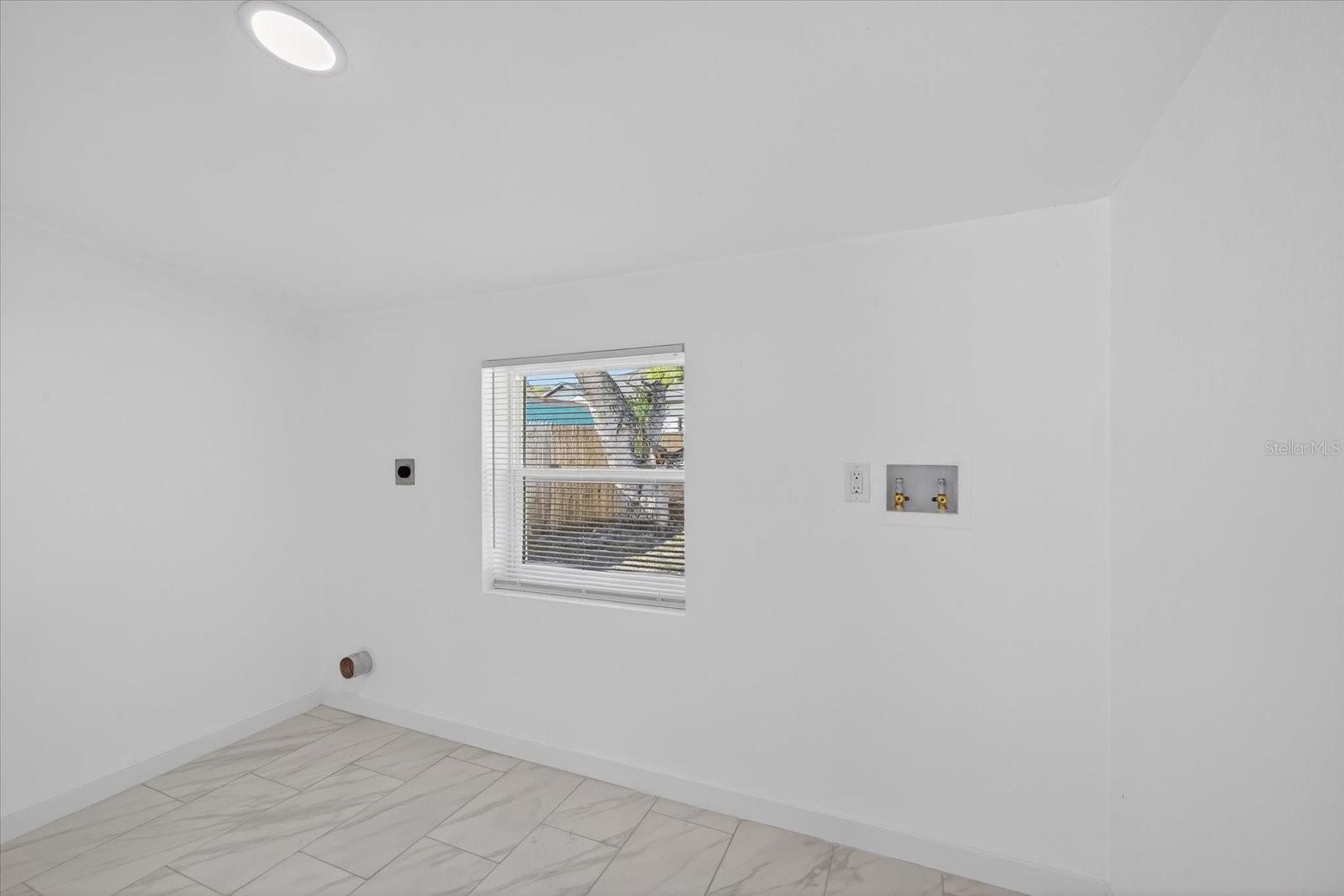 Image 10 of 43 For 2175 20th Avenue Sw