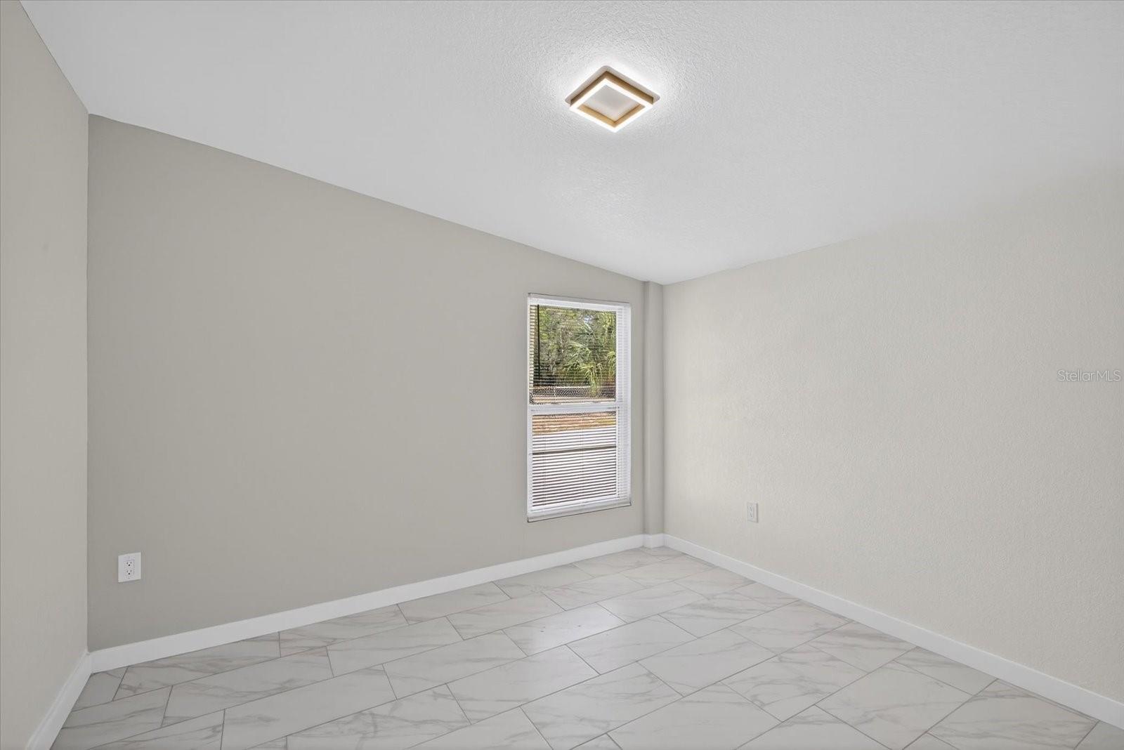 Image 22 of 43 For 2175 20th Avenue Sw