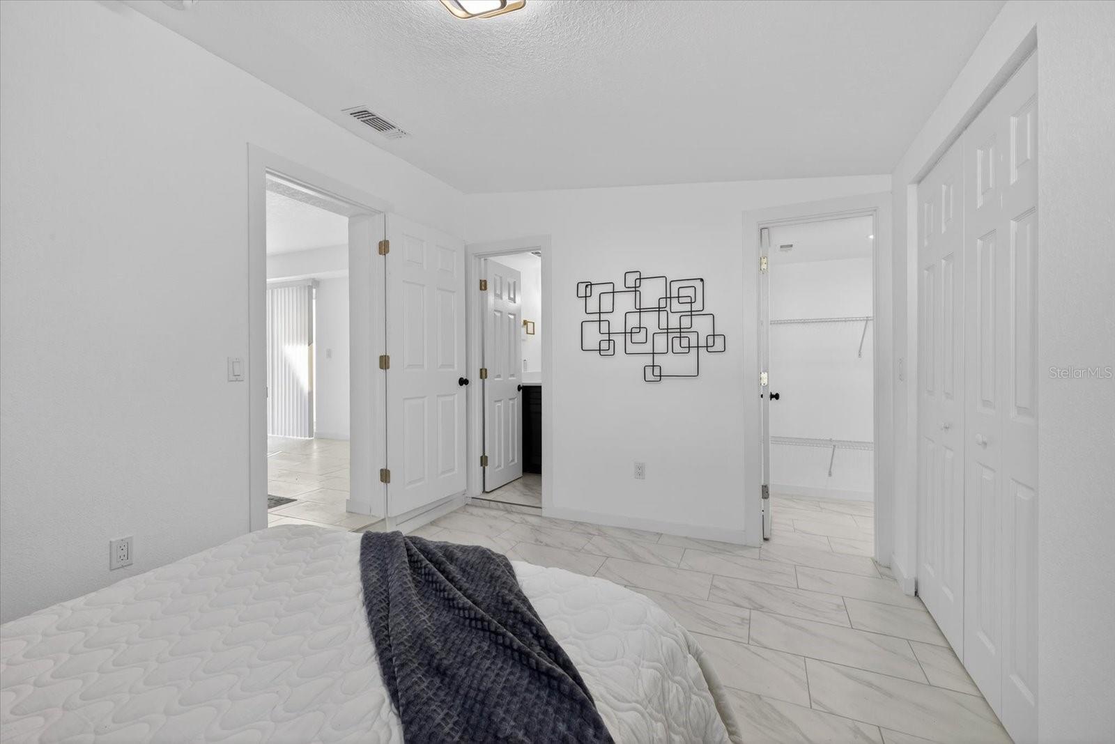 Image 41 of 43 For 2175 20th Avenue Sw