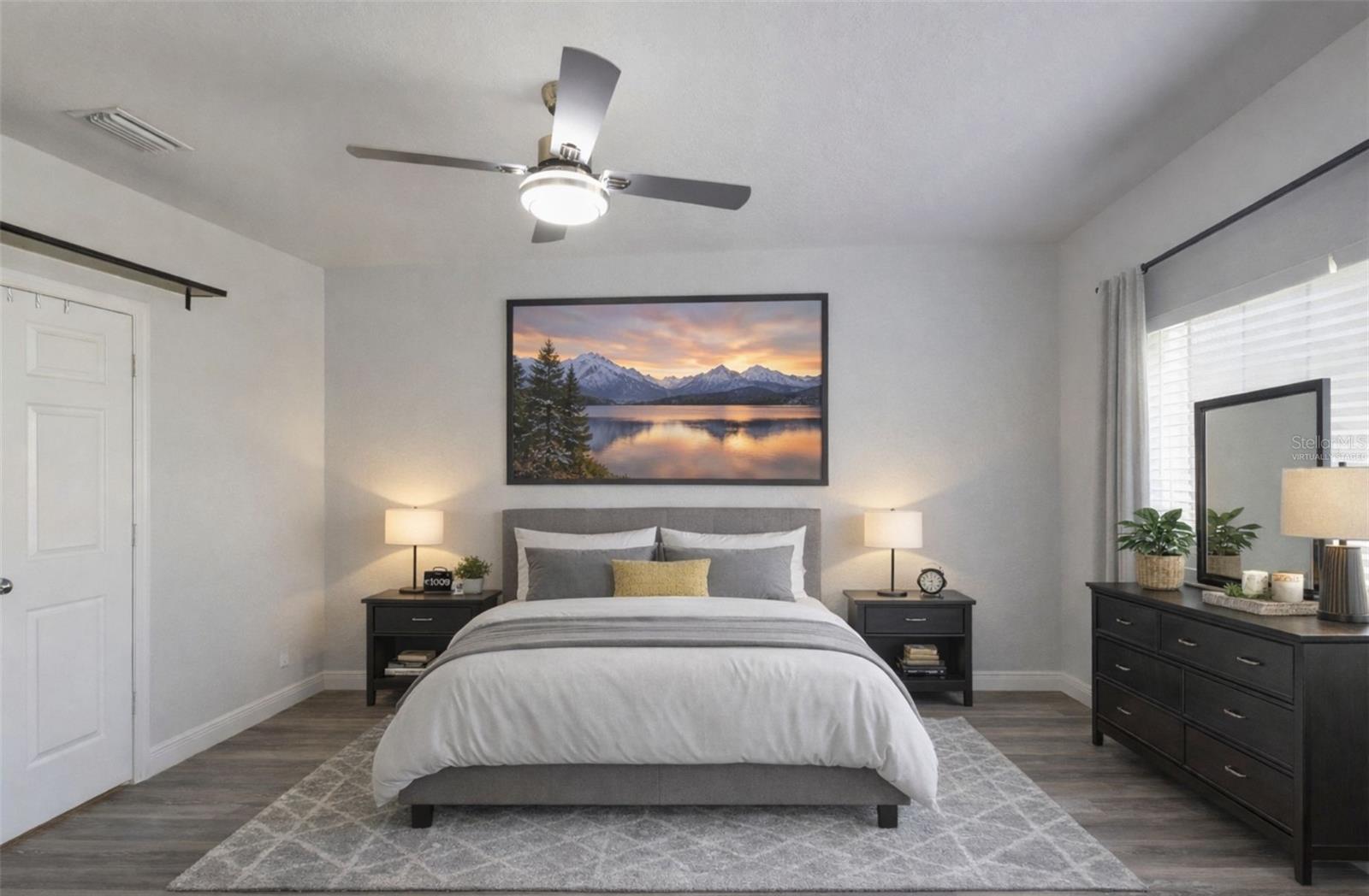 Image 15 of 47 For 3482 Kings Road 102