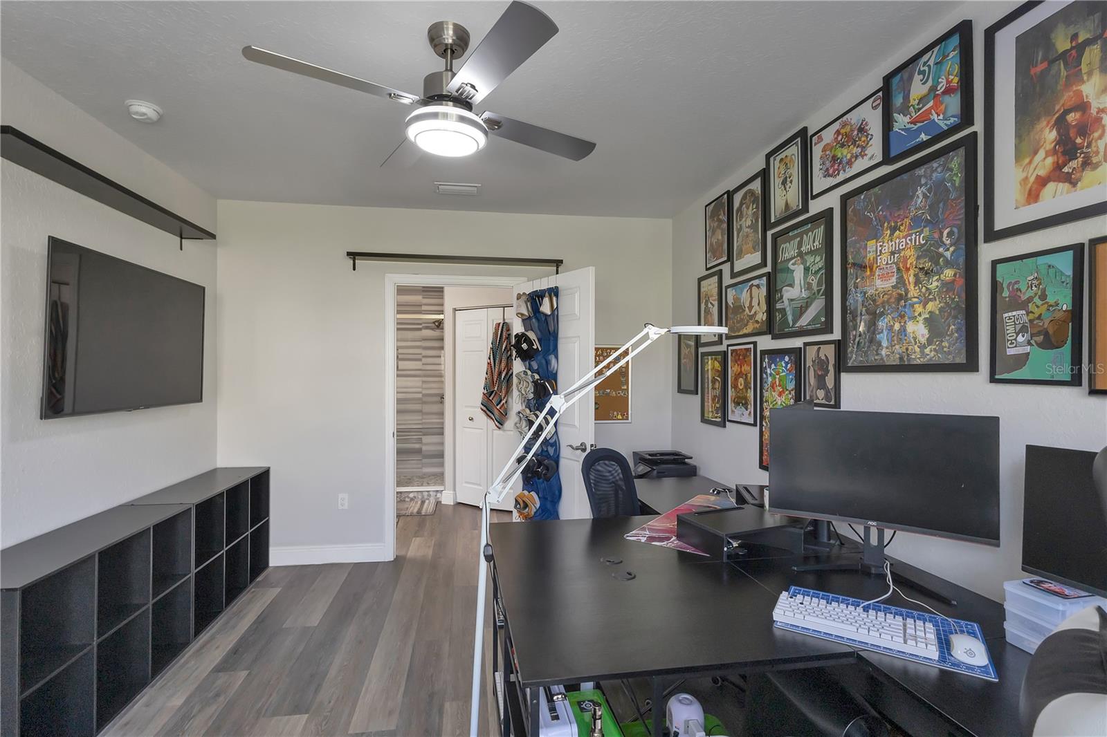 Image 16 of 47 For 3482 Kings Road 102