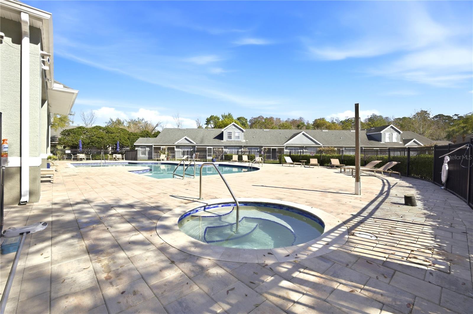 Image 43 of 47 For 3482 Kings Road 102