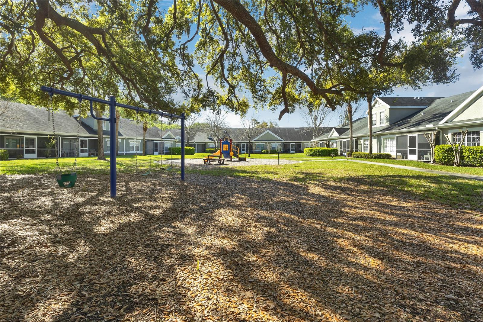 Image 45 of 47 For 3482 Kings Road 102