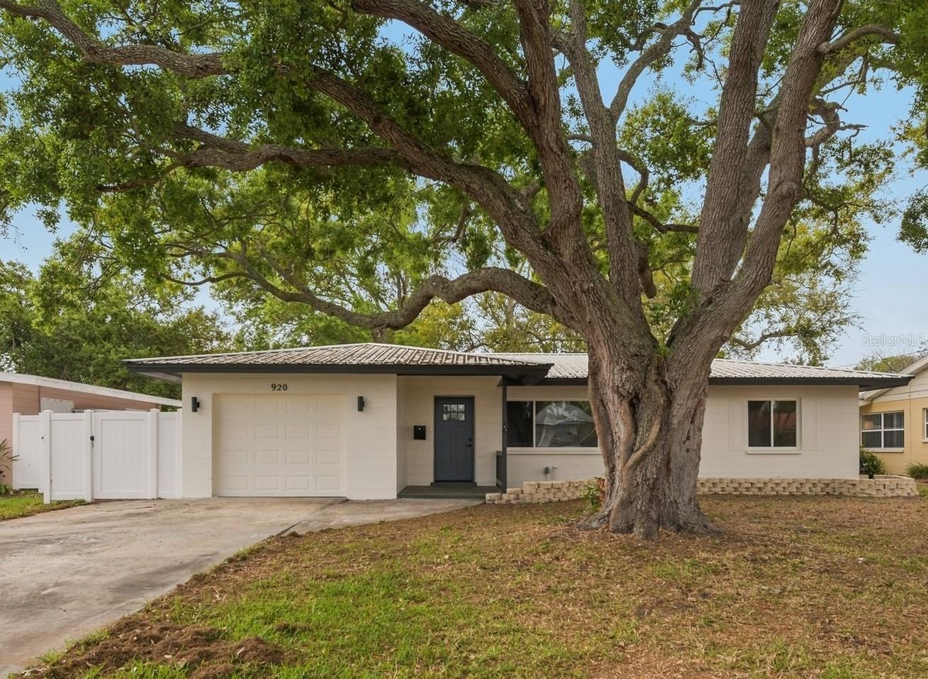 Details for 920 43rd Avenue Ne, ST PETERSBURG, FL 33703