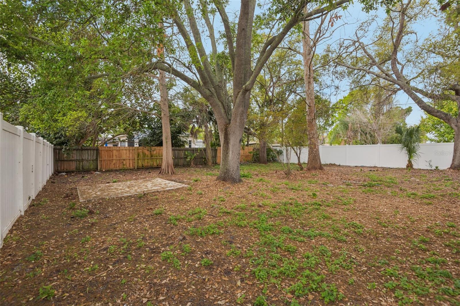 Listing photo id 21 for 920 43rd Avenue Ne